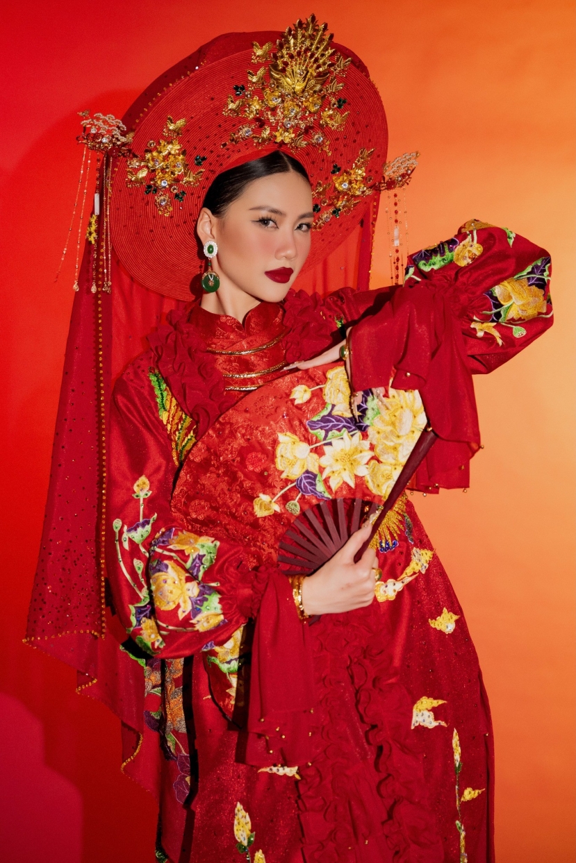 Bán kết Miss Universe 2023: Bùi Quỳnh Hoa 'tạo nét' có 1-0-2, chẳng kém Ngọc Châu năm nào - Ảnh 1 Bán kết Miss Universe 2023: Bùi Quỳnh Hoa 'tạo nét' có 1-0-2, chẳng kém Ngọc Châu năm nào - Ảnh 1
