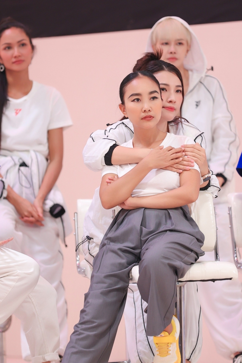 Hoàng Oanh nói gì sau khi bị loại tại Chị Đẹp Đạp Gió Rẽ Sóng 2023 khiến khán giả tiếc nuối? - Ảnh 6 Hoàng Oanh nói gì sau khi bị loại tại Chị Đẹp Đạp Gió Rẽ Sóng 2023 khiến khán giả tiếc nuối? - Ảnh 6