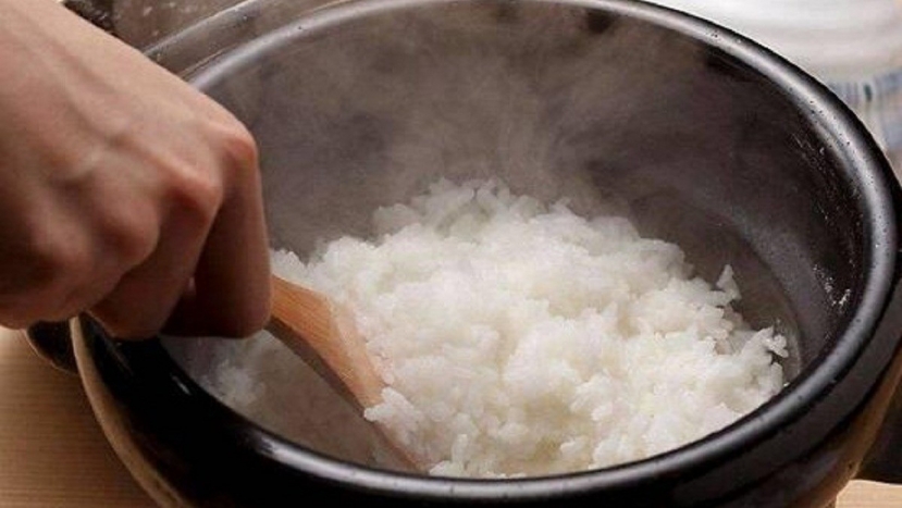 Cơm là thực phẩm thiết yếu Cơm là thực phẩm thiết yếu