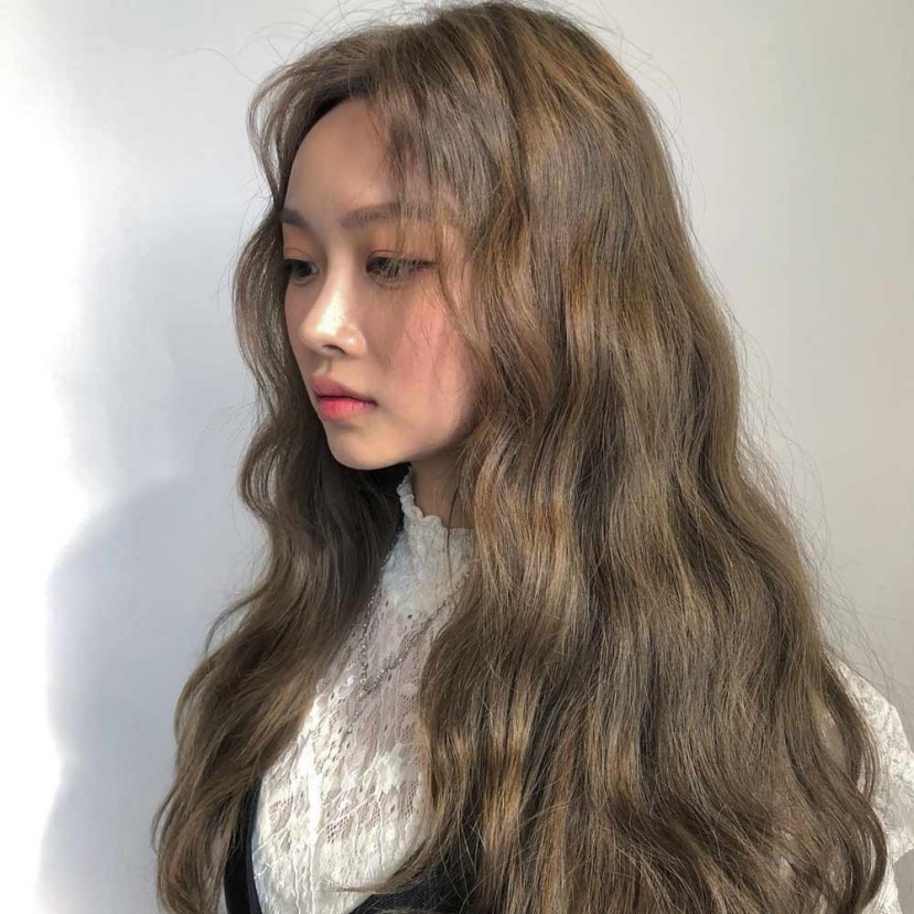 Người người nhà nhà đổ xô tẩy nhuộm tóc dịp cận Tết, ghim mẹo này để không còn đau rát - hại da đầu - Ảnh 1 Người người nhà nhà đổ xô tẩy nhuộm tóc dịp cận Tết, ghim mẹo này để không còn đau rát - hại da đầu - Ảnh 1