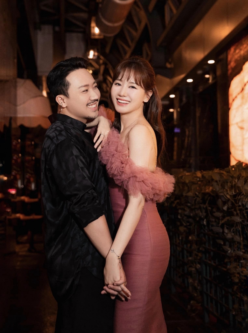 Cặp đôi khiến khán giả ngưỡng mộ bởi tình cảm chân thành dành cho nhau Cặp đôi khiến khán giả ngưỡng mộ bởi tình cảm chân thành dành cho nhau