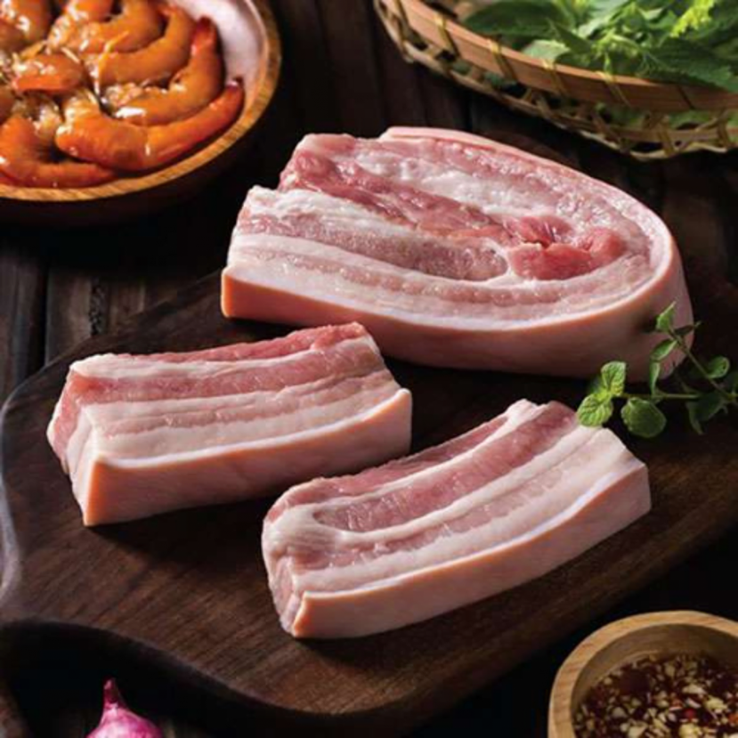 Để chọn thịt làm món thịt lợn kho tàu, bạn nên lựa chọn phần thịt có độ mỡ vừa phải Để chọn thịt làm món thịt lợn kho tàu, bạn nên lựa chọn phần thịt có độ mỡ vừa phải
