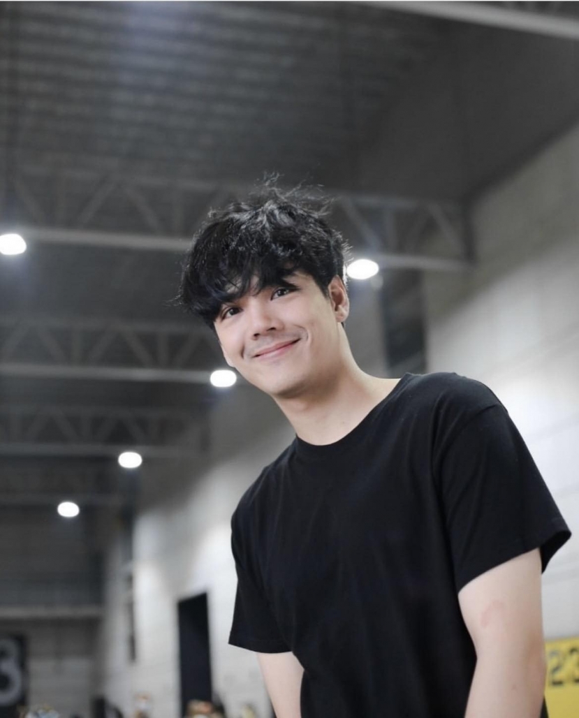 Nicky Nachat cũng chưa lên tiếng về chuyện hẹn hò Tiểu Vy Nicky Nachat cũng chưa lên tiếng về chuyện hẹn hò Tiểu Vy
