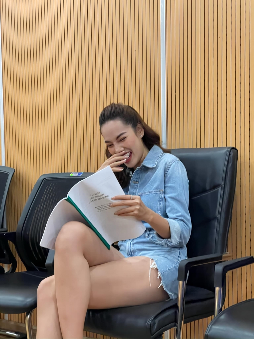 Lê Hoàng Phương tập luyện cho chương trình Táo Xuân 2024, chính thức lấn sân sang lĩnh vực diễn xuất Lê Hoàng Phương tập luyện cho chương trình Táo Xuân 2024, chính thức lấn sân sang lĩnh vực diễn xuất