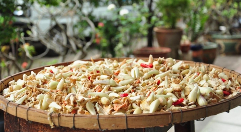 Cách làm dưa món chống ngán ngày Tết dễ như ăn kẹo, vừa giòn lại lâu chua - Ảnh 1 Cách làm dưa món chống ngán ngày Tết dễ như ăn kẹo, vừa giòn lại lâu chua - Ảnh 1
