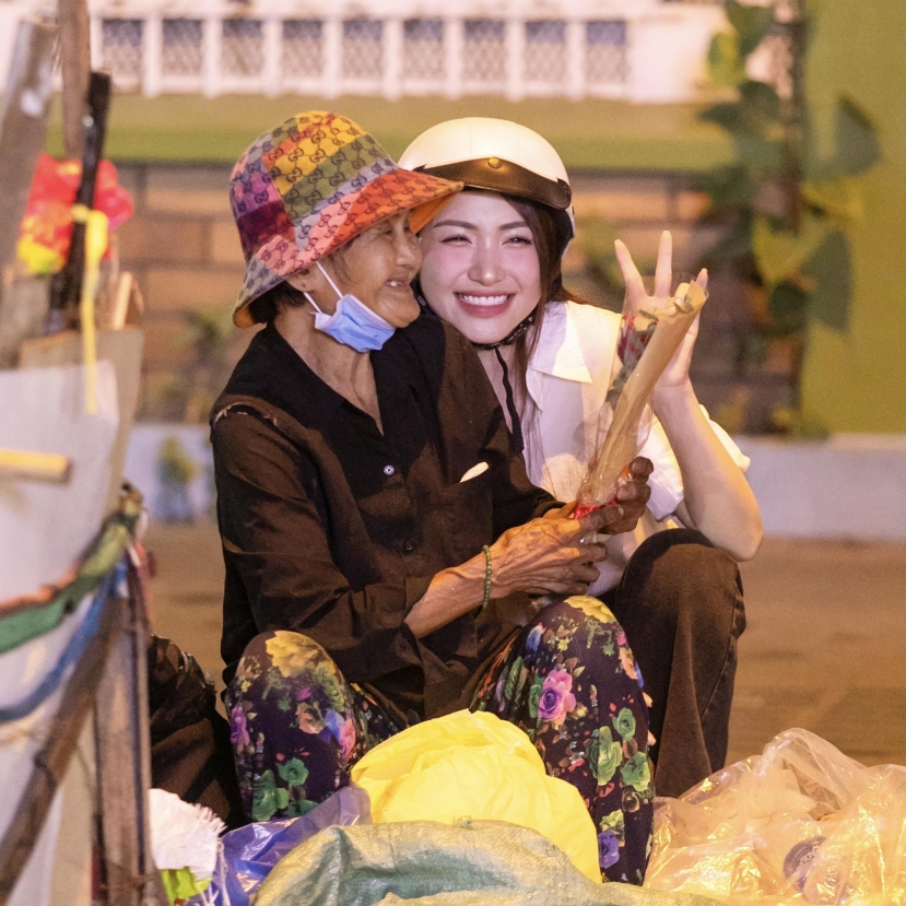 MV mới của nữ ca sĩ chứa đựng thông điệp nhân văn MV mới của nữ ca sĩ chứa đựng thông điệp nhân văn