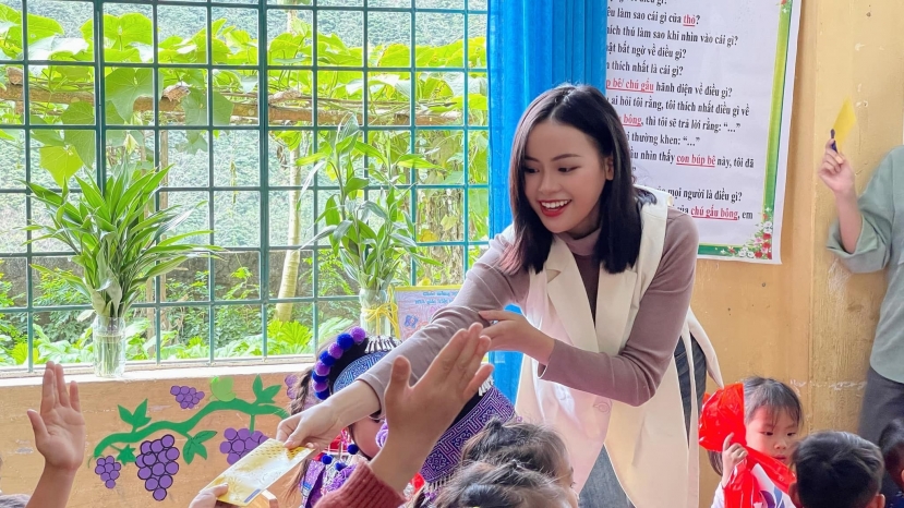 Đào Hiền có hành động đẹp giữa lúc Ý Nhi du học, CDM hết lời khen ngợi - Ảnh 1 Đào Hiền có hành động đẹp giữa lúc Ý Nhi du học, CDM hết lời khen ngợi - Ảnh 1