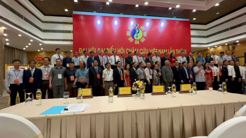 Ông Cao Văn Anh: Người Tiên Phong Trong Ngành Châm Cứu Việt Nam Và Tấm Gương Về Từ Thiện - Ảnh 3 Ông Cao Văn Anh: Người Tiên Phong Trong Ngành Châm Cứu Việt Nam Và Tấm Gương Về Từ Thiện - Ảnh 3