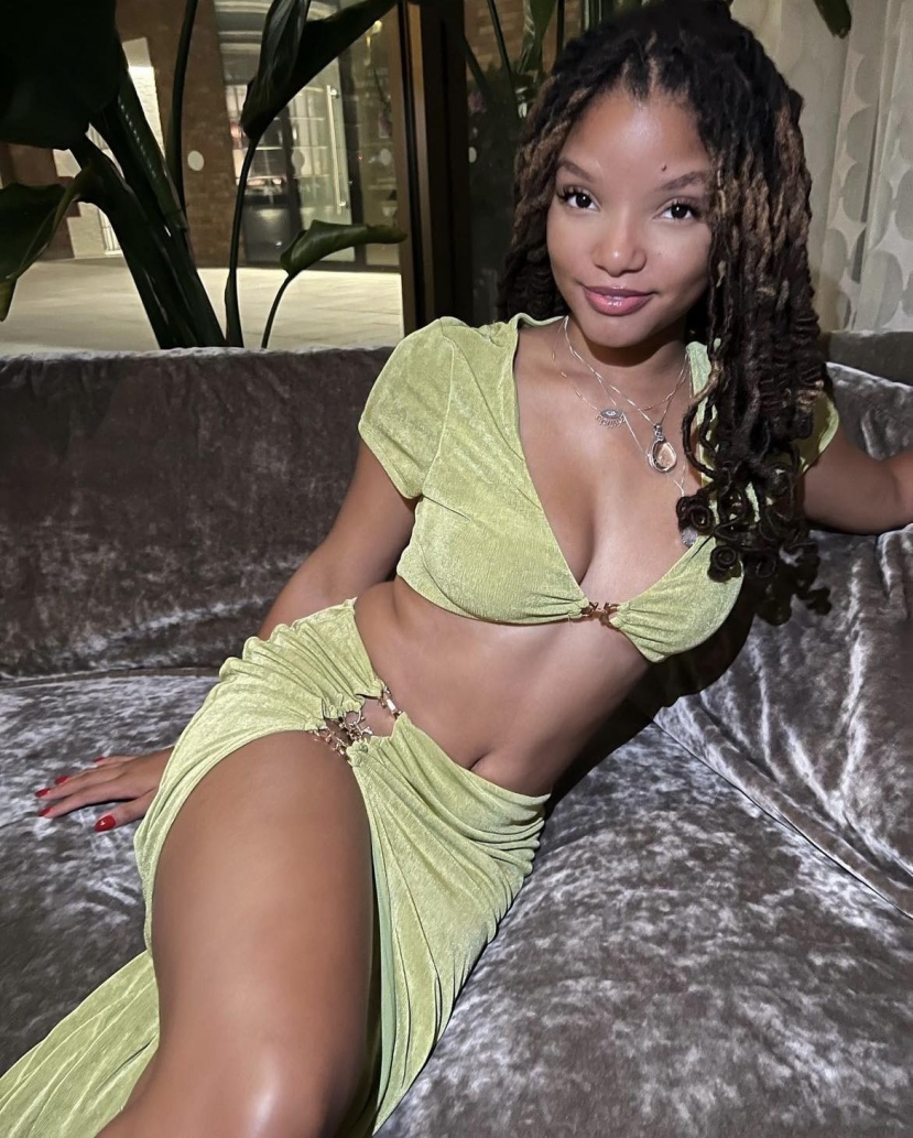 Nhan sắc nóng bỏng ngoài đời của ‘nàng tiên cá’ bị ném đá nhiều nhất trong lịch sử Halle Bailey - Ảnh 1 Nhan sắc nóng bỏng ngoài đời của ‘nàng tiên cá’ bị ném đá nhiều nhất trong lịch sử Halle Bailey - Ảnh 1