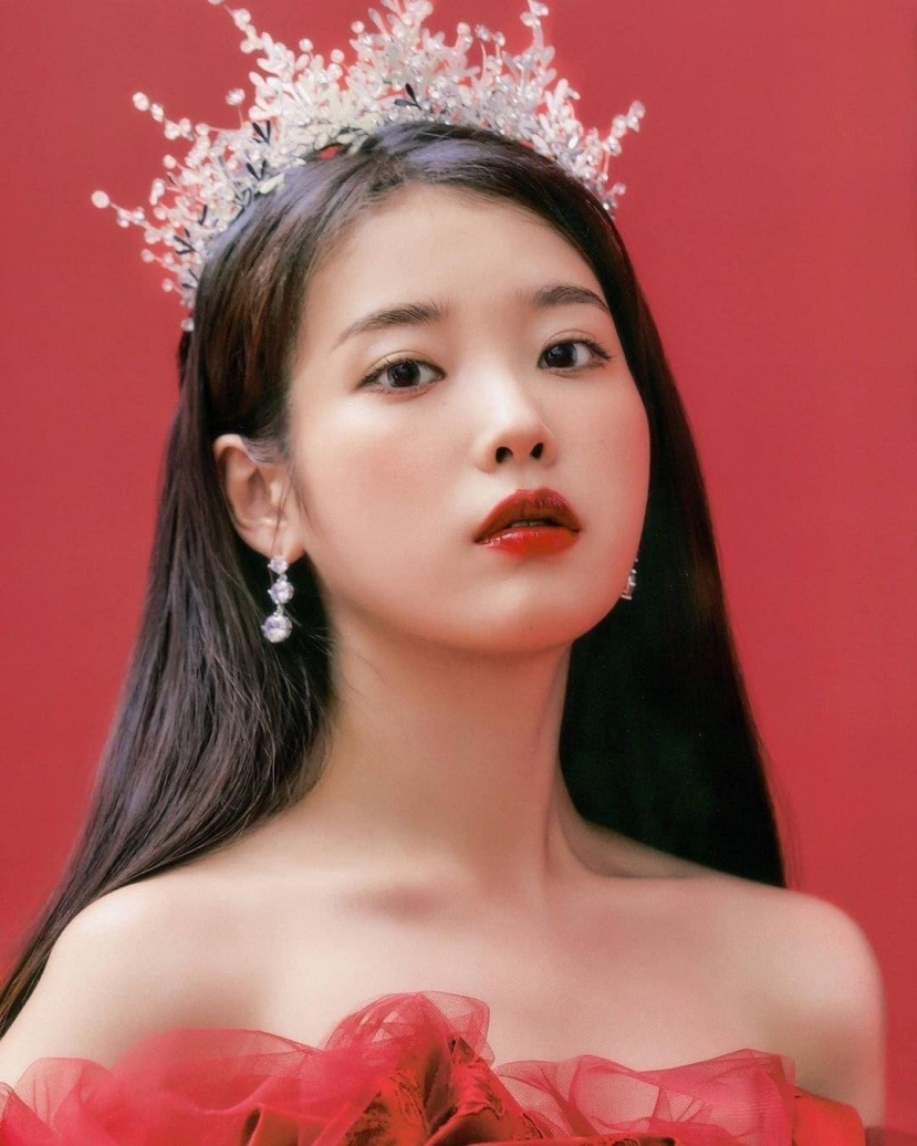 Nữ ca sĩ hàng đầu Hàn Quốc IU dính phốt đạo nhạc trắng trợn, 'lươn lẹo' sau khi bị phanh phui - Ảnh 1 Nữ ca sĩ hàng đầu Hàn Quốc IU dính phốt đạo nhạc trắng trợn, 'lươn lẹo' sau khi bị phanh phui - Ảnh 1
