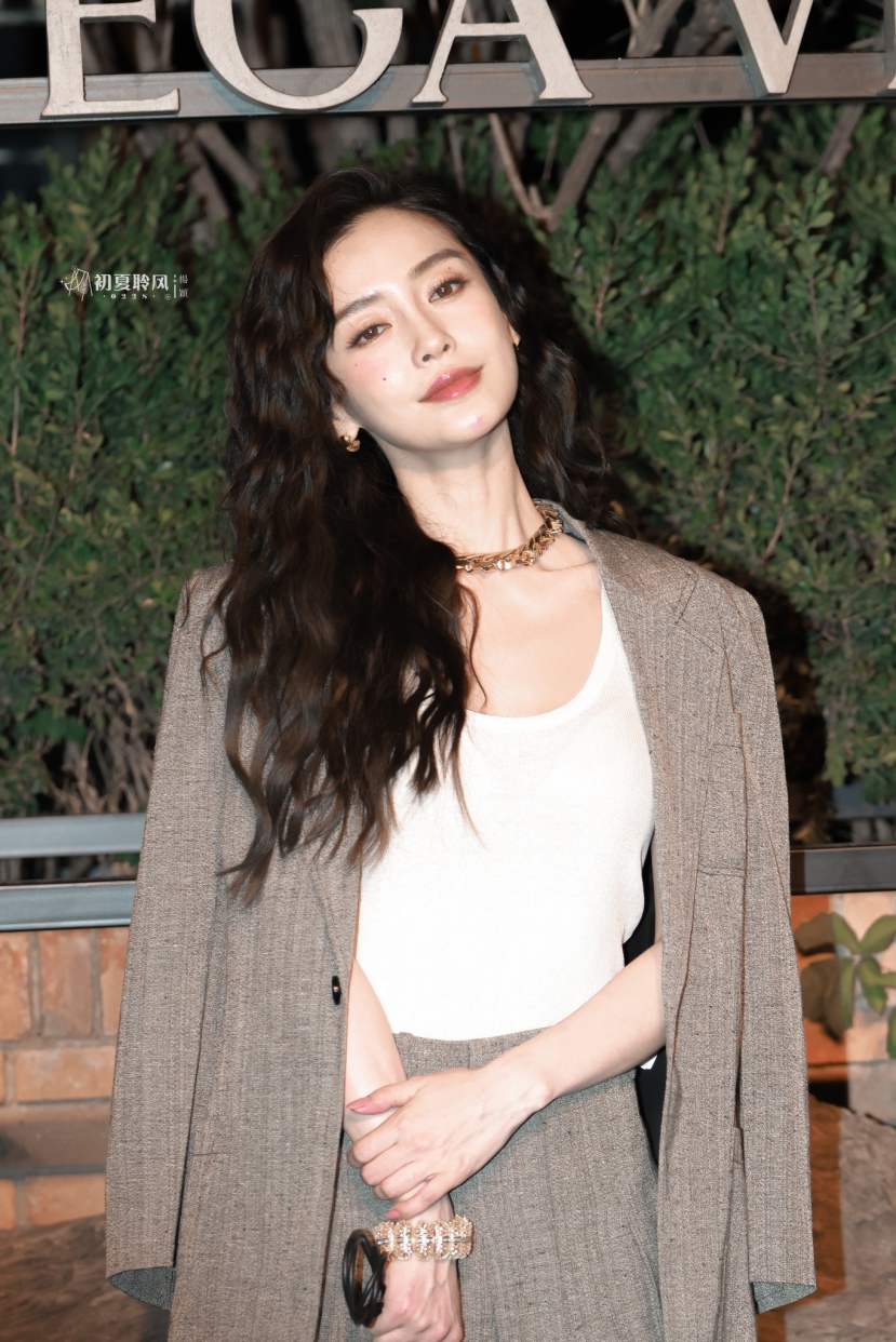 Angela Baby và Baifern đọ sắc cực 'gắt': Gấp đôi visual với hai nhan sắc đỉnh cao của showbiz Trung - Thái - Ảnh 1 Angela Baby và Baifern đọ sắc cực 'gắt': Gấp đôi visual với hai nhan sắc đỉnh cao của showbiz Trung - Thái - Ảnh 1