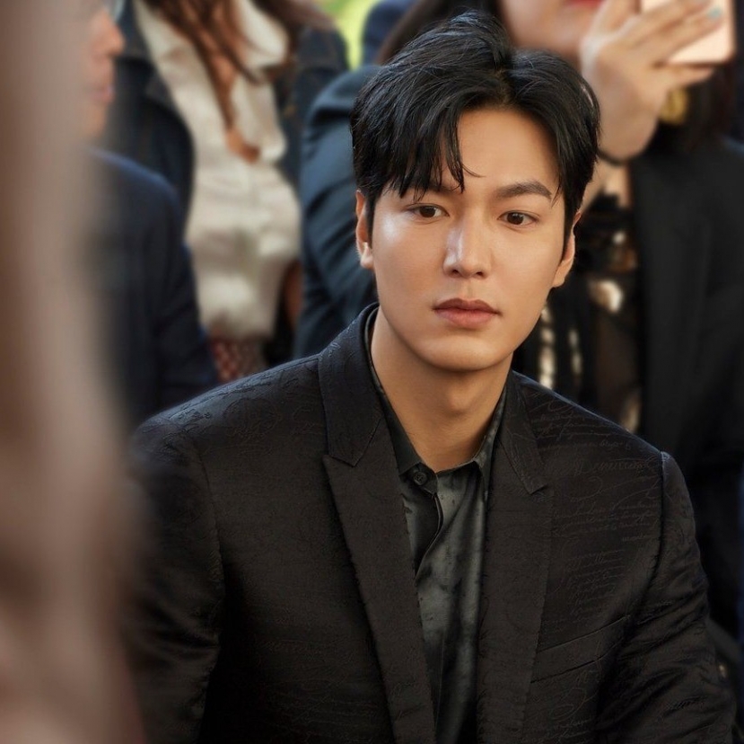 Lee Min Ho xếp vị trí 55 với 4,76 tỉ VND Lee Min Ho xếp vị trí 55 với 4,76 tỉ VND