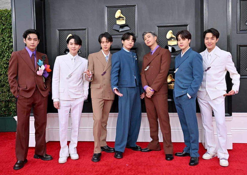 Fan BTS bức xúc cho biết sẽ hành động pháp lý nếu có người lan truyền thông tin sai lệch về nhóm Fan BTS bức xúc cho biết sẽ hành động pháp lý nếu có người lan truyền thông tin sai lệch về nhóm