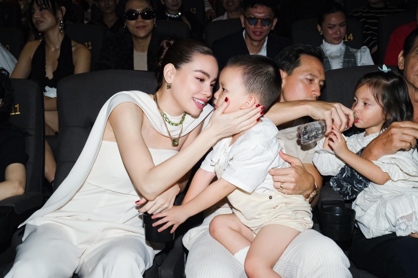 Cả hai chuẩn bị bước sang năm thứ 7 bên nhau. Cả hai chuẩn bị bước sang năm thứ 7 bên nhau.