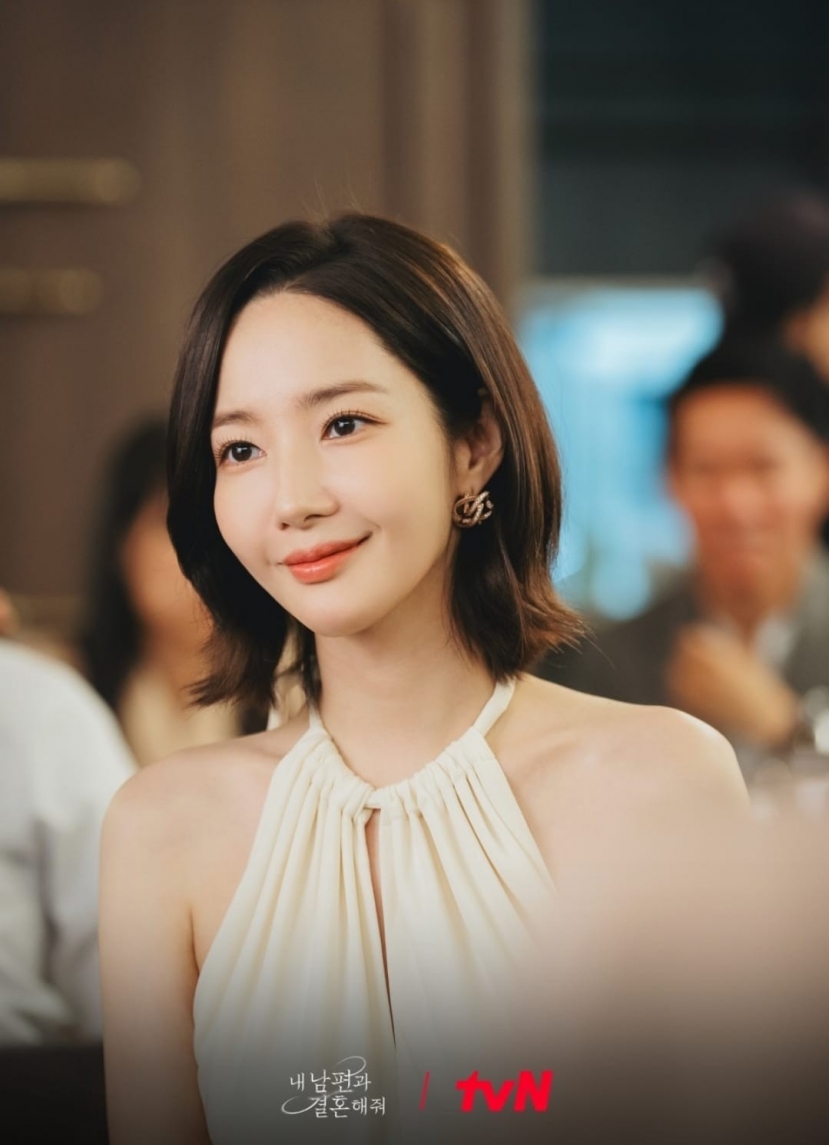 Park Min Young xinh xuất sắc trong tập mới nhất của Marry My Husband Park Min Young xinh xuất sắc trong tập mới nhất của Marry My Husband