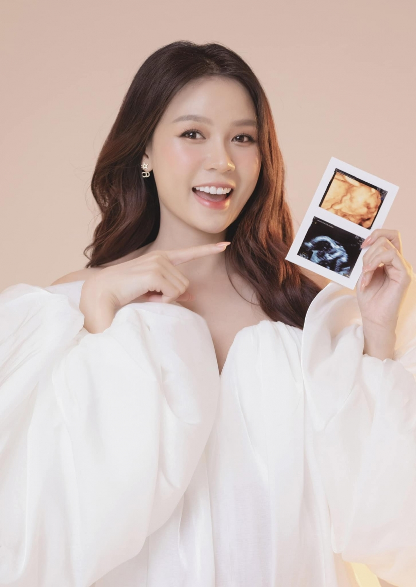 Diện mạo và danh tính của ông xã vẫn được Sam giấu kín Diện mạo và danh tính của ông xã vẫn được Sam giấu kín